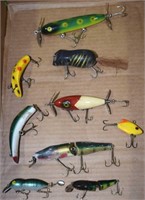 VINTAGE / COLLECTIBLE FISHING LURES ! A-1