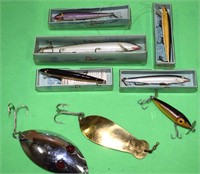 MANY LURES & REELS ! A-2