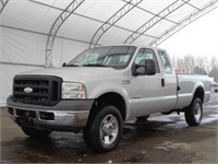 2006 Ford F350 XL 4X4 Extended Cab Pick