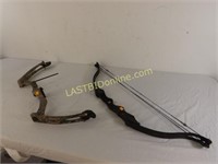 2 YOUTH COMPOUND BOWS