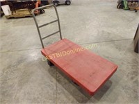 RUBBERMAID ROLLING 4 WHEEL PLATFORM CART