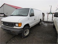 2004 Ford E350  Cargo Van