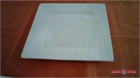 Dinnerware white square chargers (339 pc)