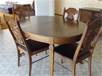 **DARK MAPLE DINING TABLE W/CHAIRS