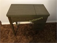 MORSE ZIG ZAG SEWING MACHINE WITH CABINET