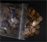 1000 Mixed Date 1930's Circulated Wheat Cents.