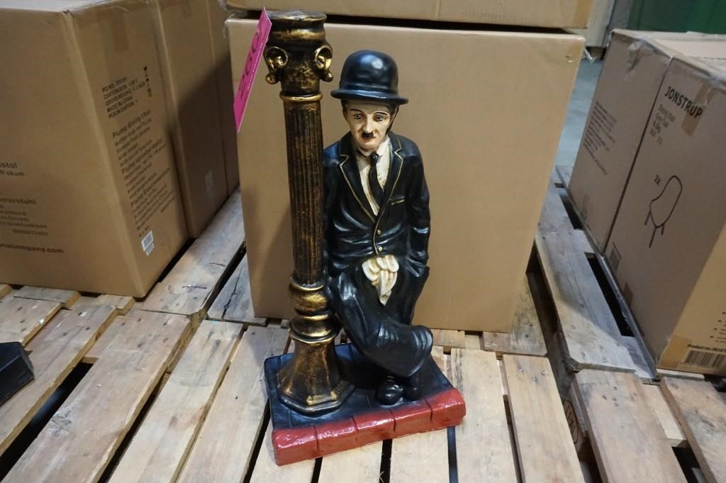 Mild Samarbejdsvillig Stige Charlie Chaplin figur | Campen Auktioner A/S
