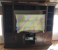 TV ENTERTAINMENT CENTER 89" X 15"