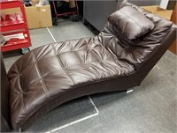 LARGE LEATHER CHAISE LOUNGE