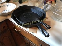 LODGE ROUND CAST IRON SKILLET AND
