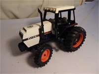 ERTL JI Case Collector Series 1984 Tractor,