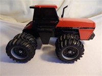 1:16 Scale ERTL Case International Tractor in Box