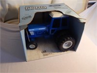 ERTL Ford Tractor TW-35 1/12 Scale, #818