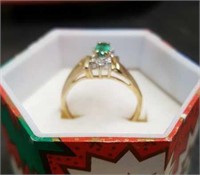 14 carat ring emeralds with diamond chips