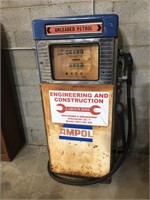 Ampol 605  bowser in original condition complete