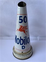 Mobiloil D 50  tin oil bottle top