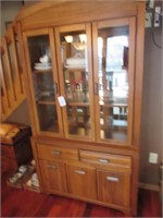 China Hutch, Table, 6 Chairs, Table Cloth
