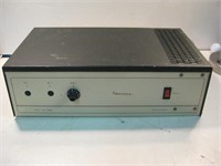 VINTAGE JOHNSON S/A 100A SOLID STATE AMPLIFIER
