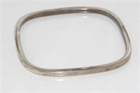 Silver (925) square shaped bangle