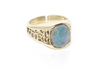 9ct yellow gold and opal ring