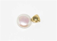 18ct yellow gold, Mississippi pearl pendant