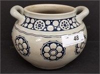 9" Art Pottery Handled Bowl or Pot