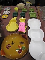 1 lot approx 13 pcs of snack trays, soup cup,