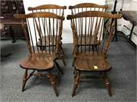 4 Windsor style dining chairs