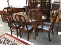 PA. House dining table & chairs