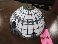 Leaded glass lamp shade, 14" wide x 8" tall