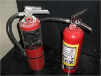 2 Fire Extinguishers(Needs Charged)