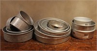 (14) WILTON ROUND CAKE PANS