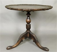 Antique Chippendale Mahogany Tilt-Top Table