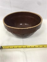 Vintage ceramic bowl.