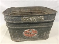 Galvanized wash tub.