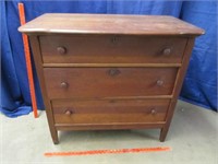 antique oak 3-drawer dresser (3ft wide)