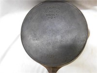 Wagner Ware cast iron skillet, 1059