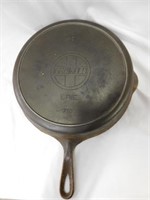 Griswold cast iron skillet 9, slant logo