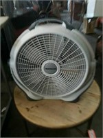 Wind machine fan