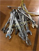 Bundle of wrenches