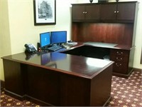 Left Hand U-shaped Desk with Hutch