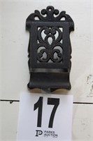 CAST IRON WALL MOUNT MATCH KEEPER 7 IN