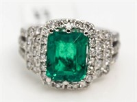 14kt Gold Emerald Cut 4.28 ct Emerald & Diam. Ring