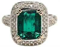 14kt Gold 4.27 ct Emerald & Diamond Ring