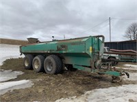 Houle 7300 Manure Tanker top has been patched