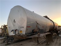 Fruehauf 6500 gallon semi tanker