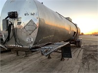 Fruehauf 6500 center dump stainless semi tanker