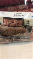 7 Pc. Jacquard Bedding Set 10A