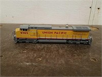HO Scale Union Pacific Train Engine