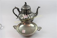 19TH CENTURY PEWTER TEAPOT AND LARGE PORRINGER